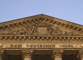 Швейцарские банки обвинили в помощи немецким налоговым уклонистам