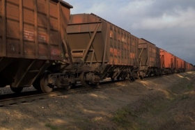 "Азовмаш" расширяет модельный ряд вагонов за счет зерновозов