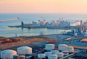 Украина могла бы получать сжиженный газ для LNG-терминала из Норвегии - Азаров