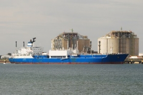 Украина сделала заявку на аренду плавучего LNG-терминала