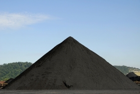 Glencore-Xstrata в І полугодии нарастила добычу угля на 4%