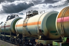 Импорт нефтепродуктов обошелся Украине в 2,9 млрд долл.