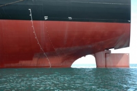 В Одесский порт прибыл первый танкер с нефтью для Одесского НПЗ